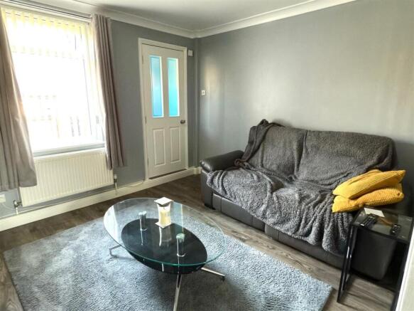 LOUNGE AREA.jpg