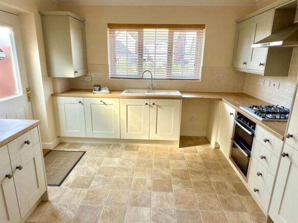 KITCHEN AREA.jpg