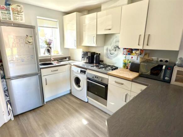 KITCHEN.jpg