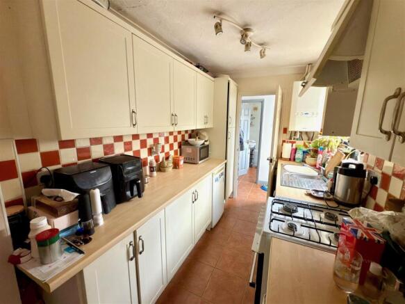 KITCHEN.jpg
