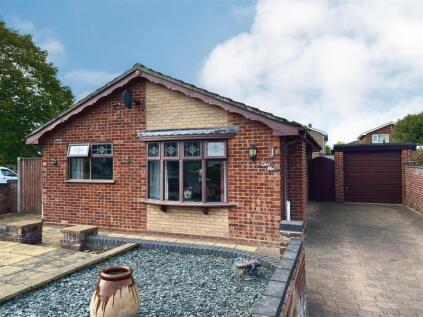 Mendip Road, Oulton Broad, Lowestoft, Suffolk, NR32