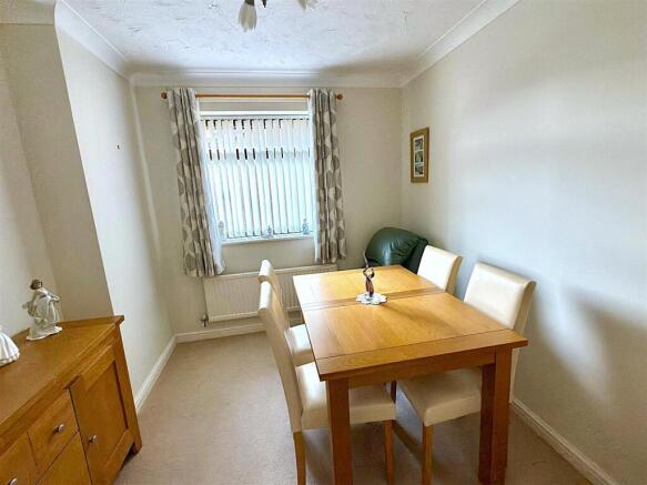 DINING ROOM OR BED 4.jpg