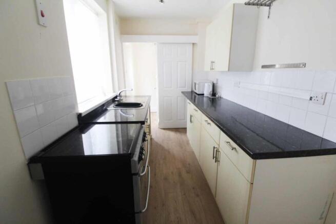 27 Garfield Road kitchen.jpg