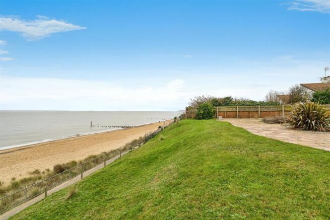 Front Garden showing Beach