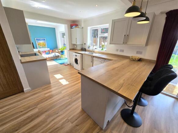 Lounge/Diner/Kitchen