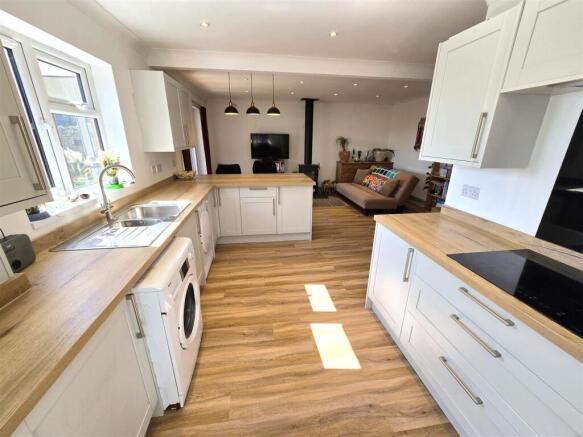 Lounge/Diner/Kitchen