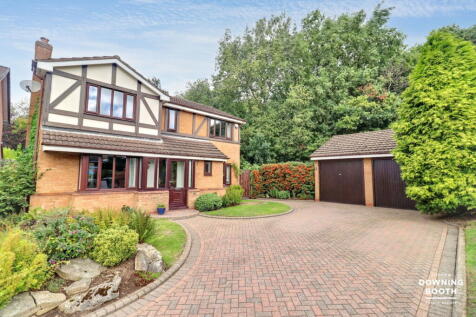 High Land Road, Walsall Wood, WS9 9ER - Beautifully Presented Detached Home