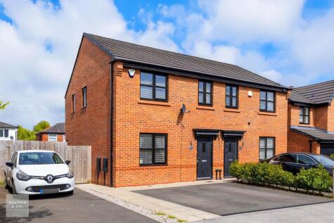 Yew Tree Close, Leigh, WN7