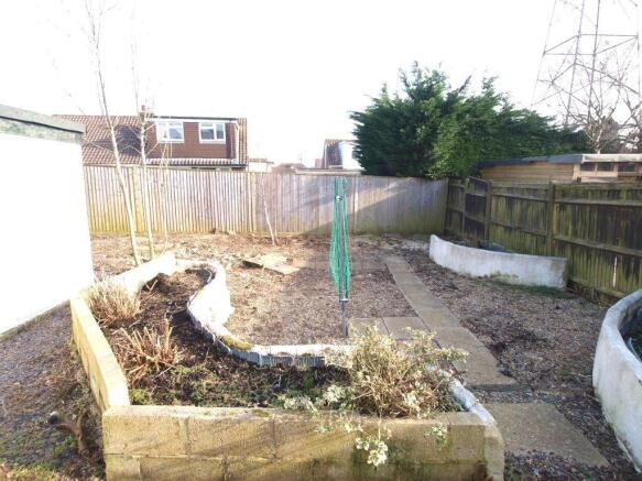 Rear Garden Photo 2.JPG