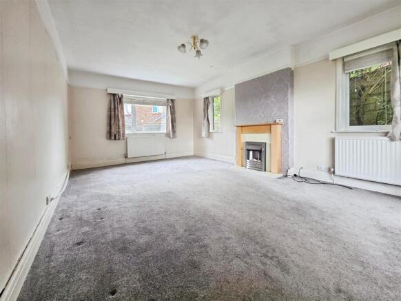 Living/Dining Room