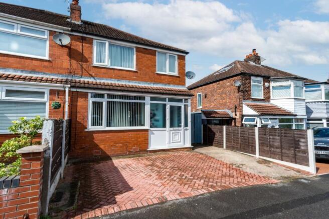 Driveway / House Front 2