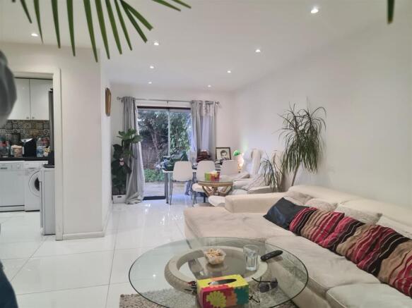 WhatsApp Image 2025-09-20 at 17.13.21.jpeg