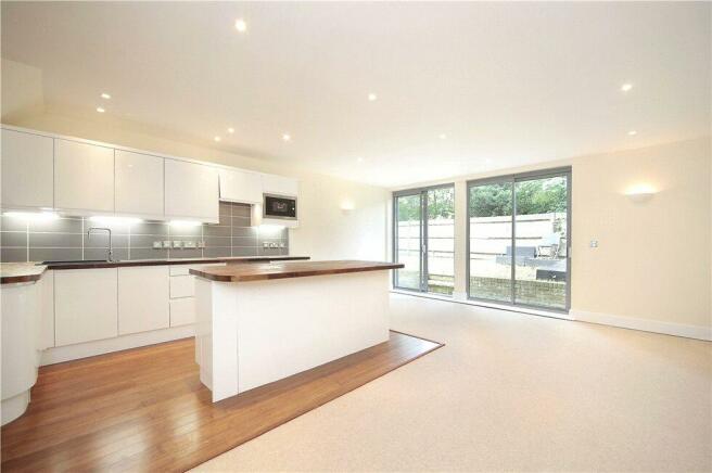 property in Savoy Mews, 
Clapham North, SW9