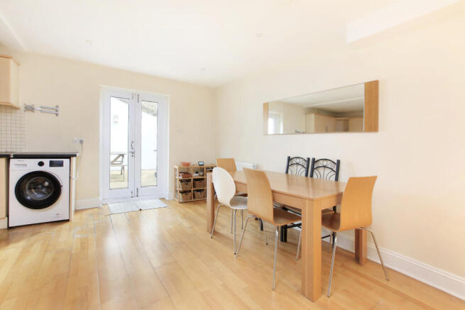 Kitchen/Dining