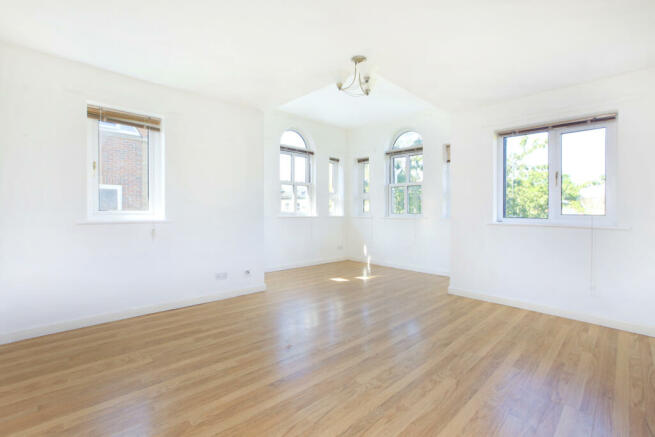 property in Venice Court, 
70 St James¿s Drive, SW12