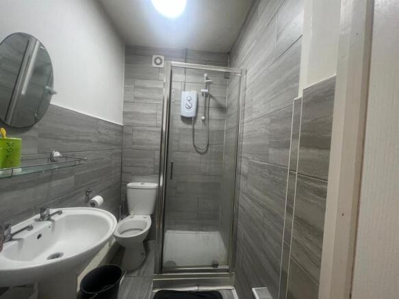 WhatsApp Image 2025-11-25 at 17.45.55 (8).jpeg