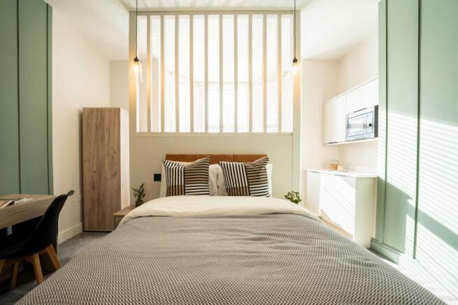 DaviesProperty-520StretfordRdPHOTOS-2.jpg