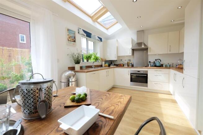 The Ellemere Kitchen 2.jpg