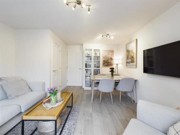 Living / Dining