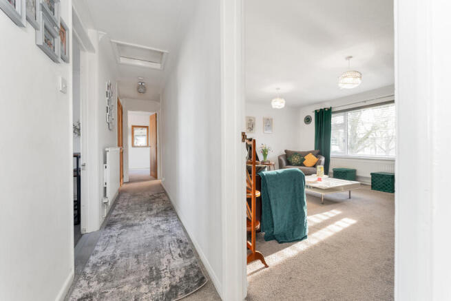 58 Hill Rise, St Ives (8).JPG