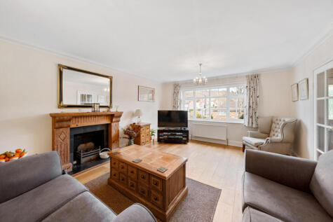 Elmfield Way, Sanderstead, CR2