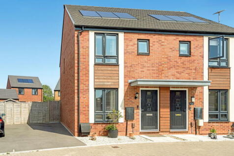 Olivine Crescent, Bishops Cleeve, Cheltenham, GL52