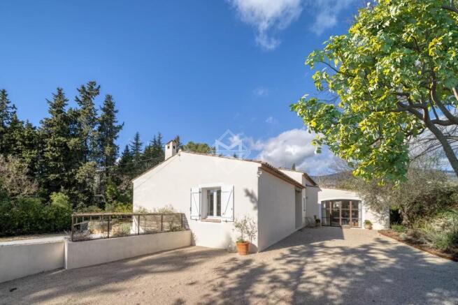 91 CHEVREFEUILLE DRONE GRASSE IMMO MAGREY AND SON