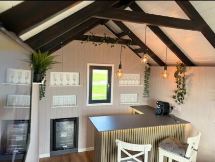 Victoria Esplanade, CO5