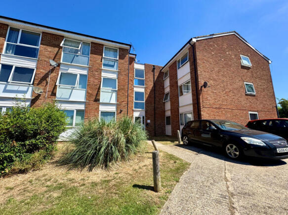 Cornflower Drive, Chelmsford, Essex, CM1 6XZ