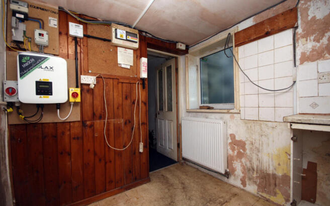 Kitchen 1 Tyn Radd Rhiwlas -6 T202505021532.jpg