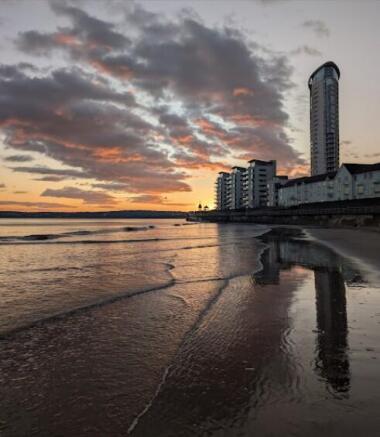 Front C T202511041547.jpg