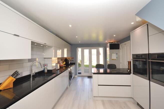 Kitchen/Breakfast Room