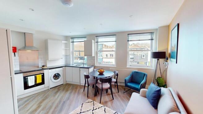 Kitchen/Lounge
