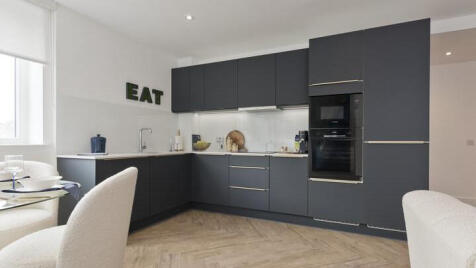 London, Towler Hamlets, London, E3 3ZZ