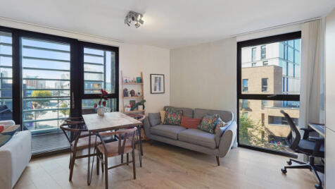 Radial Avenue, London, E14 6UA