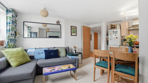 Holmes Rd, London, NW5 3AT