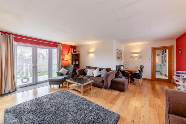8636446-interior27.jpg