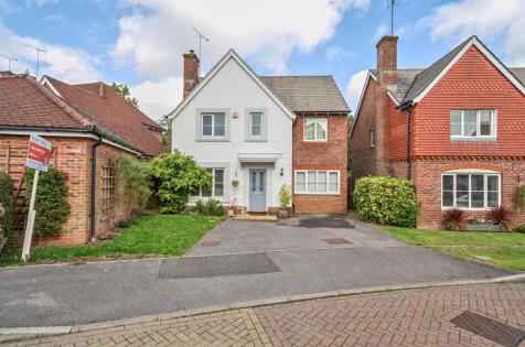 Turnpike Way, Ashington, RH20