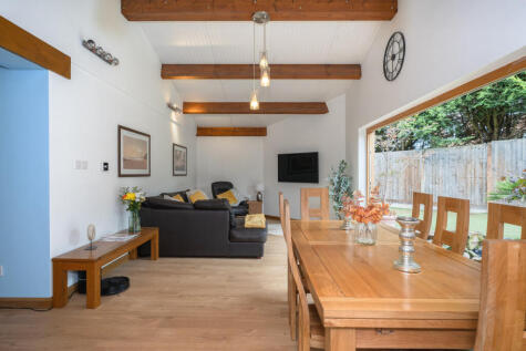 Lanyon Close, Horsham, RH12