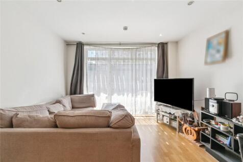 Farm Lane, London, SW6