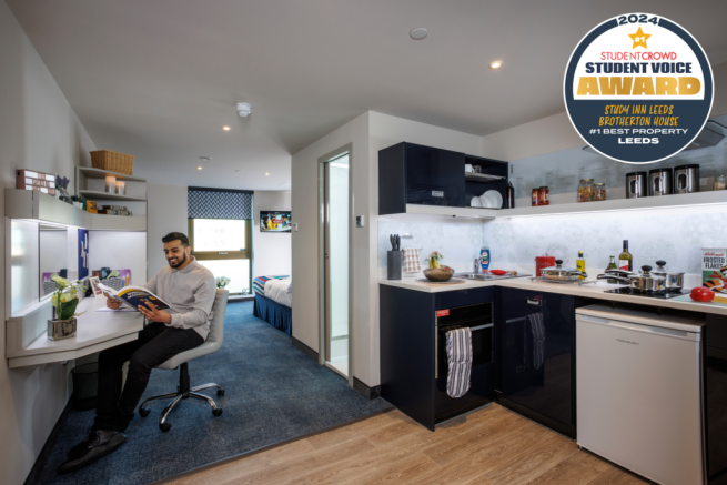 Sapphire Plus studio