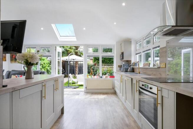 FLEETWOOD CLOSE (6).jpg