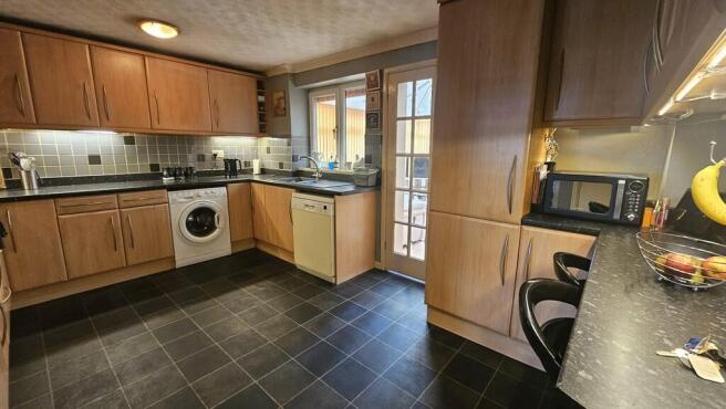 IMG-20250718-WA00...