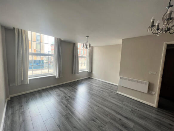 2 Bedroom Flat for Rent with Parking
