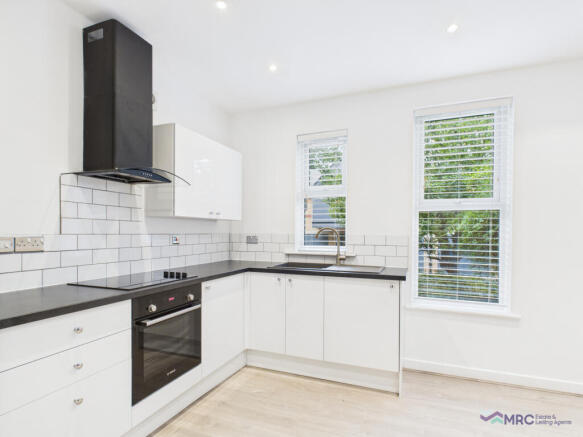 Sleek One Bedroom Duplex Apartment To Let