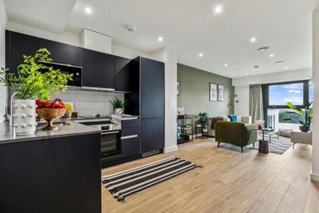 Kitchen / Reception