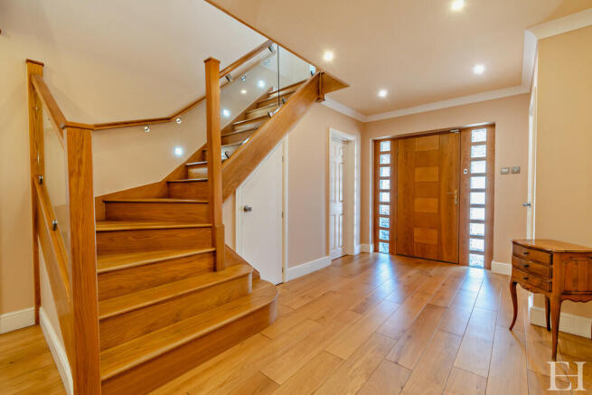 8617805-interiorW...
