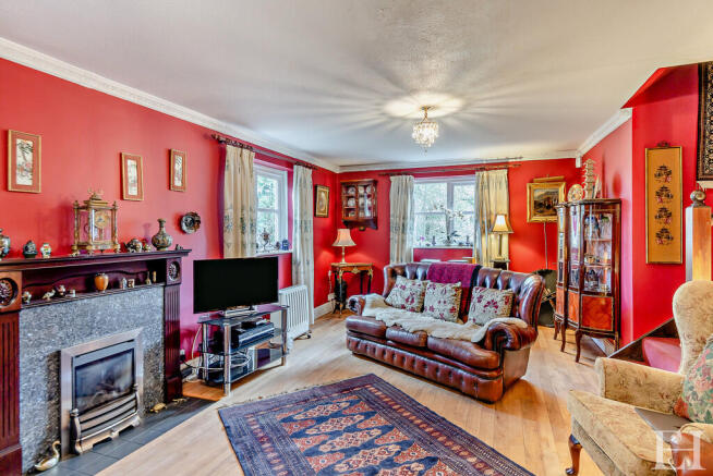 8638382-interior0...