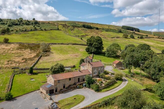 Stonehouse Farm main shot.jpg