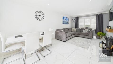 Upton Close, Stanford-le-hope, Essex, SS17